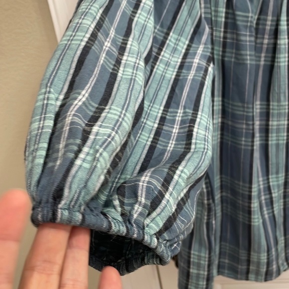 Lauren Conrad blue plaid top. M - Picture 2 of 6
